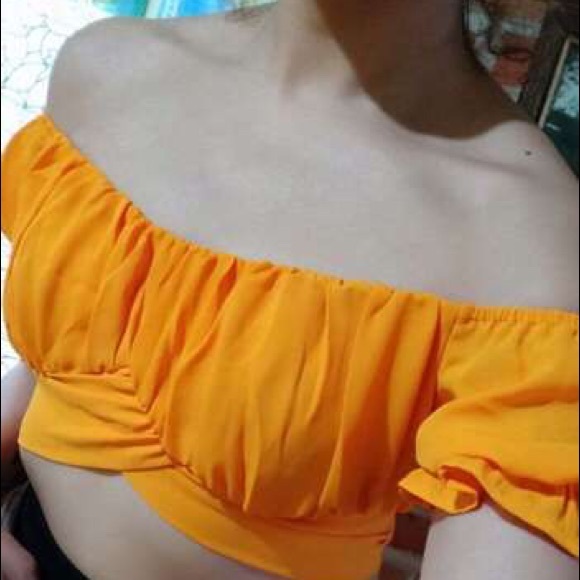 Tie Back Top - Picture 6 of 7